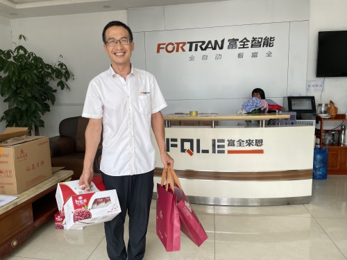 ງານບຸນສອງຊັ້ນ, ຄວາມສຸກເຕັມ - ຄວາມສຸກໃນກາງລະດູໃບໄມ້ຫຼົ່ນ & ວັນຊາດ